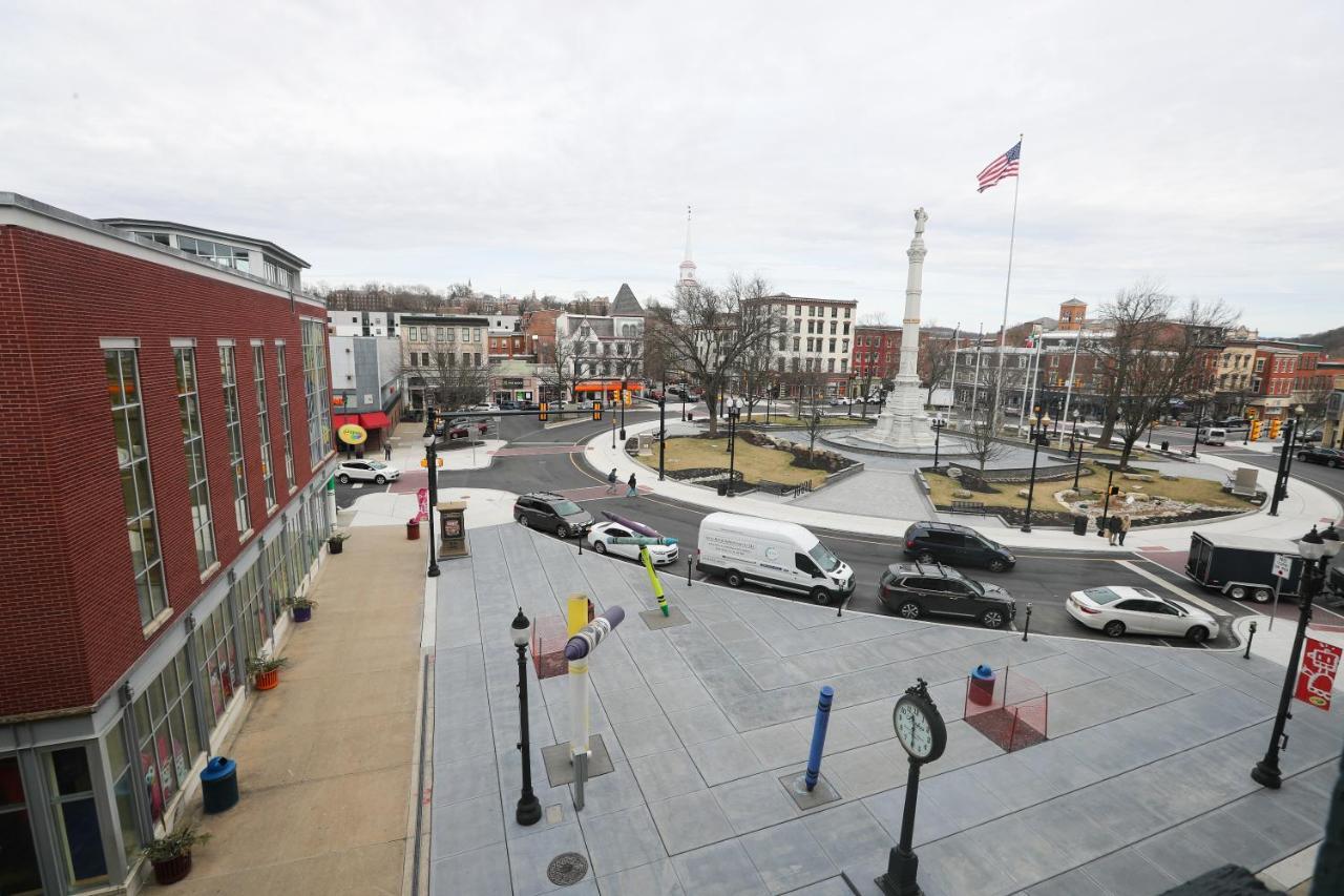 Appartamento Downtown Easton Esterno foto